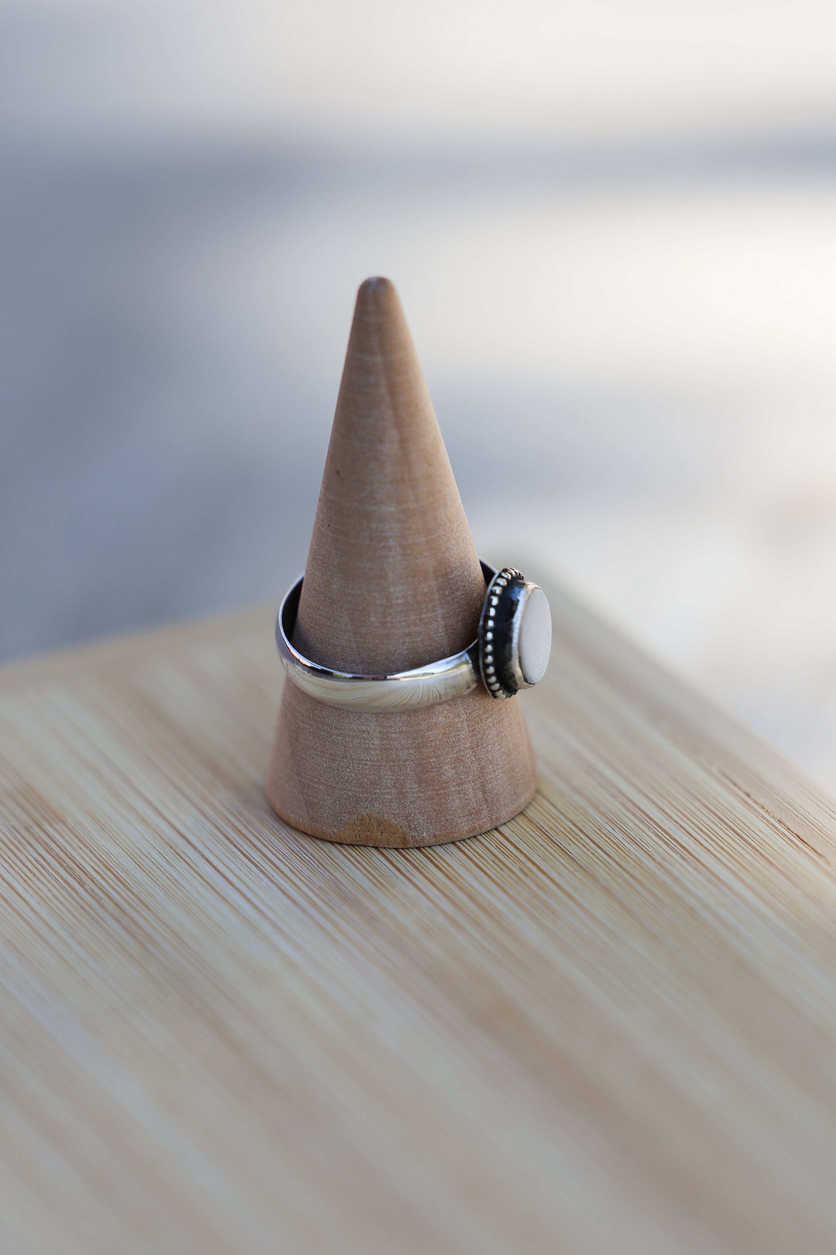 Aurora Shell mini ring
